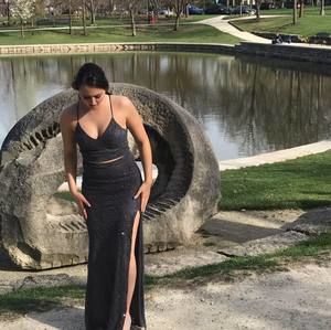 Meet your Posher, Chloe